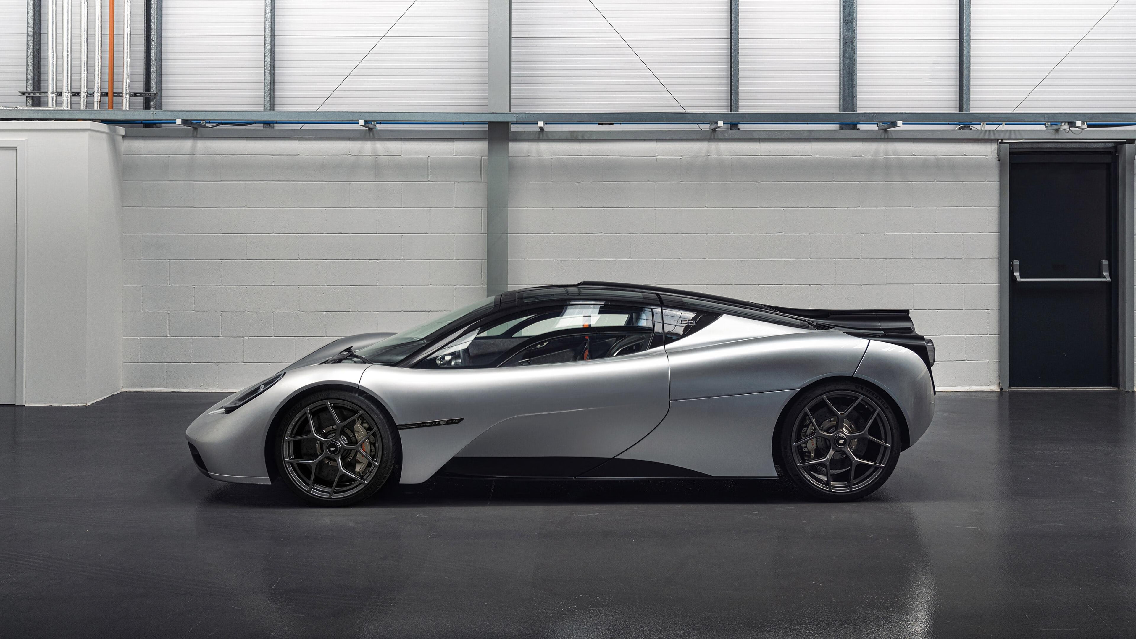 爱游戏全站app注册-【场上瞬间】犀利传球现场拆解，为何能实现出局？，传球玩法